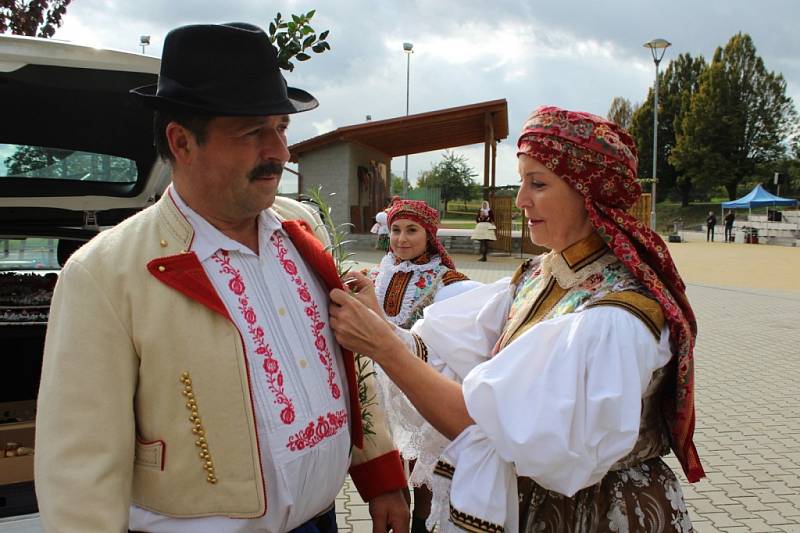 V soukolí kolotoče hodové tradice na Slovácku se o víkendu ocitly i Polešovice. 