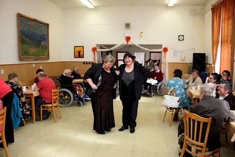 Ples v Domově pro osoby se zdravotním postižením Velehrad-Vincentinum