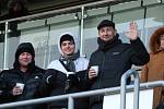 Fotbalisté Slovácka (v bílých dresech) se ve šlágru 18. kola HET ligy utkali se Spartou Praha. Televizní duel ovlivnilo mrazivé počasí. Foto: Deník/Stanislav Dufka