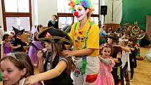 RÁDOVÁNKY. Dětský karneval na Modré se v neděli uskutečnil v režii tamních skautů a obce.