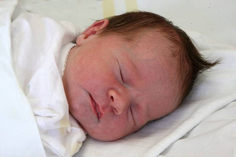 Mariána Pavlíčková, 8. 6. 2015, 3300 g, 49 cm, Lukov.