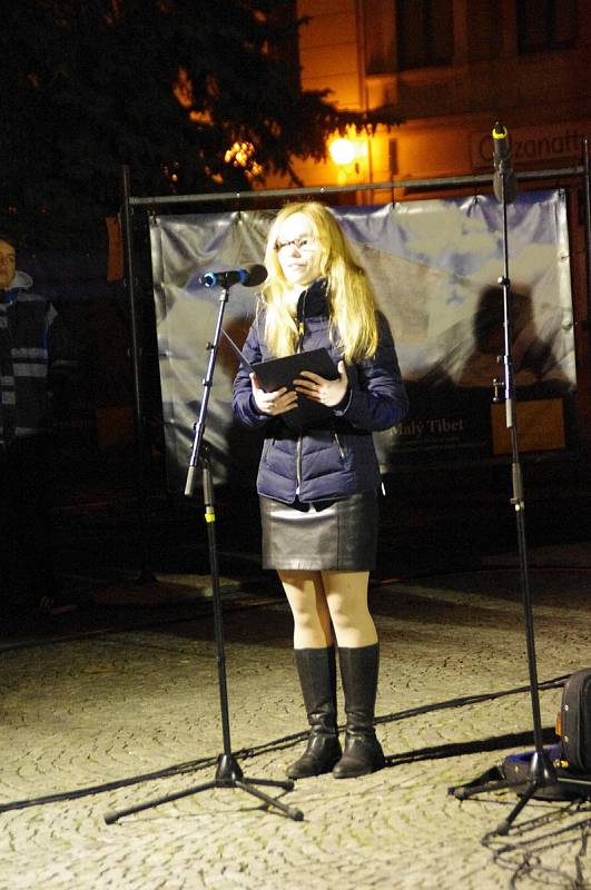 Připomínka výročí 17. listopadu na náměstí v Uherském Hradišti
