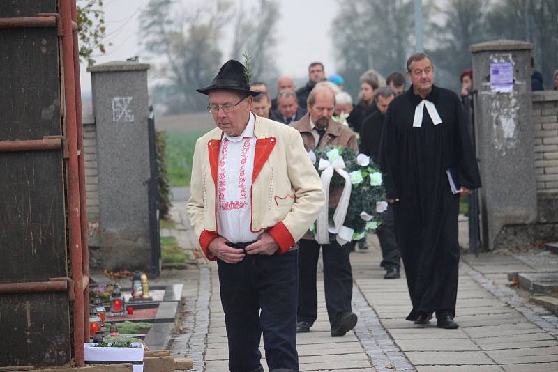 Pohřeb výjimečné hudebnice Jitky Šuranské na hřbitově v Babicích - 2. listopadu 2019