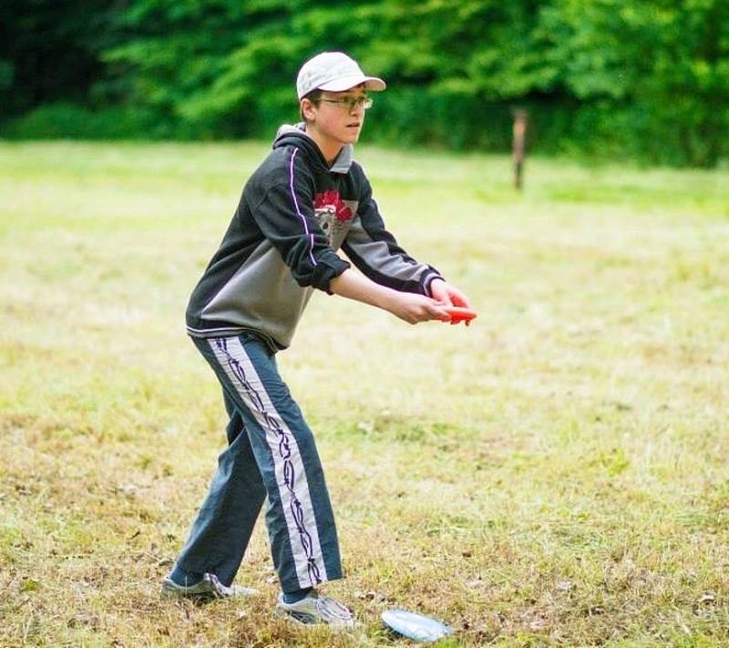 Matěj Vojtík z Discgolf Clubu Uh. Hradiště. 