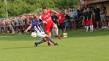 Uherský Brod - Hodonín 2:2 (0:1) Uherský Brod (v červeném).