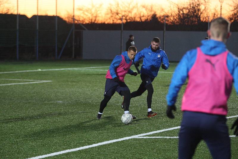 Mladí fotbalisté Slovácka z juniorky a staršího dorostu se již od podzimu připravují spolu.