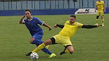 Fotbalisté Kunovice doma prohráli s Nivnicí 0:2. Hosty poprvé vedl nový hlavní trenér Pavel Barcuch.