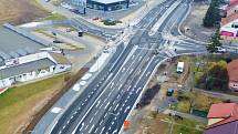 Stavební firma Skanska ve čtvrtek 18. listopadu otevřela 1200 metrů dlouhý úsek na silnici I/55 v režimu předčasného užívání bez omezení.