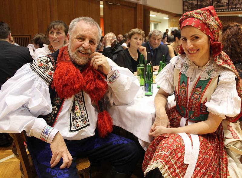 Krojový ples ve Vlčnově s představením legrútského ročníku a letošního krále Davida Chaloupky.