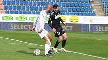 Fotbalisté Slovácka (bílé dresy) ve 28. kole FORTUNA:LIGY zdolali poslední Karvinou 3:1.