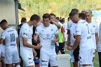 Fotbalisté Slovácka (bílé dresy) v dalším přípravném zápase zdolali Liptovský Mikuláš 3:0.