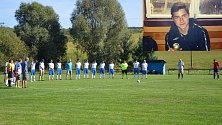 Fotbalisté Velehradu uctili památku tragicky zemřelého spoluhráče Dominika Krchňavého minutou ticha