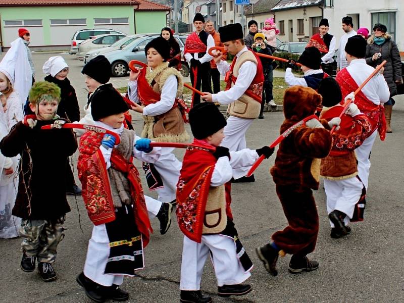 Boršice žily v sobotu zabijačkou, fašankem, folklorem i udělováním cen Boršické TýTý