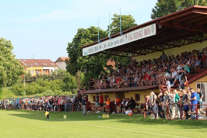 Uherský Brod - Hodonín 2:2 (0:1) Uherský Brod (v červeném).