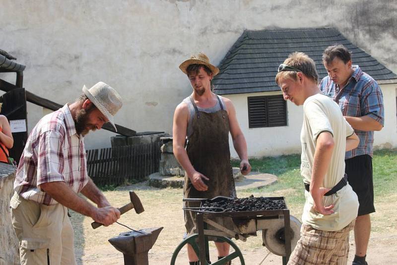 Gastroprohlídky na hradě Buchlov