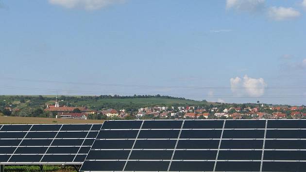 V pořadí čtvrtá fotovoltaika na okrese Uherské Hradiště  dokáže svým výkonem  1,56 megawattů  zásobit více než pět stovek domácností. 
