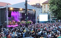 Slovácké léto. Koncerty a další akce přilákaly do Uherského Hradiště desítky tisíc diváků.