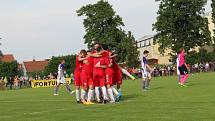 Uherský Brod - Hodonín 2:2 (0:1) Uherský Brod (v červeném).