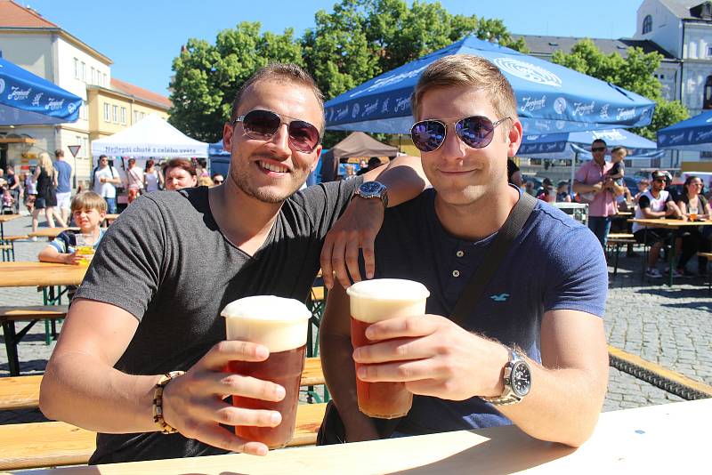 Už po druhé se letos uskutečnil festival pořádaný Jarošovským pivovarem s názvem Hradišťské piváky na Masarykově náměstí.