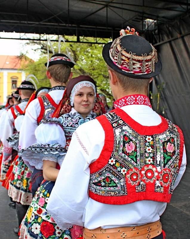 NA TRHU. Velikonoční jarmark v Hradišti, tradiční a hlavně otevřený všem.  