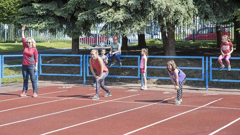 Okolo 1500 sportovců se v pondělí zúčastnilo úvodního závodu po koronavirovém restartu sezony ve Zlínském kraji – Spolu na startu. ZŠ Na Výsluní, Uherský Brod