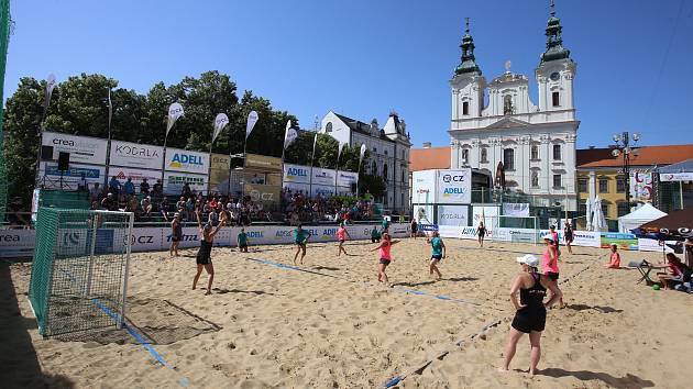 Sportovně kulturní festival Slovácké léto. Plážová házená. Ilustrační foto