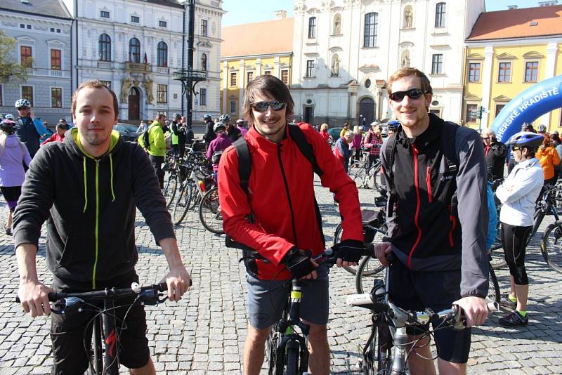 Kolem jednoho tisíce cyklistů se 30. dubna vydalo na výlet po šesti připravených stezkách Slovácka.