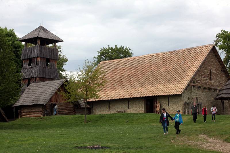 Archeoskanzen v Modré, 15. května 2021