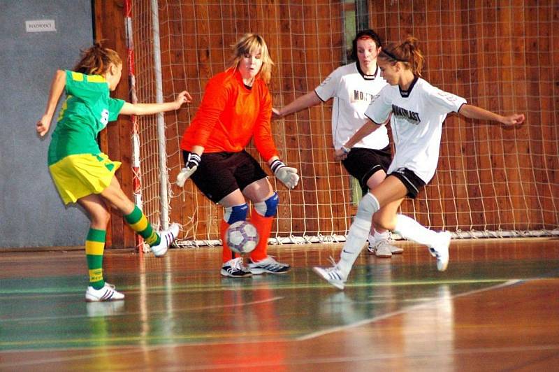 V Uherském Brodě se hrál halový turnaj žen Women's Pepsi Cup.