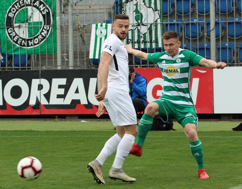 Fotbalisté Slovácka (v bílých dresech) proti Bohemians 1905