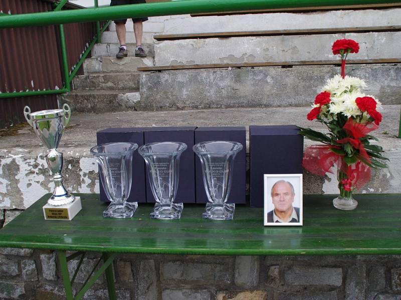 Fotbalový stadion v Dolním Němčí patřil v sobotu 22. června odpoledne už pátému ročníku memoriálu Josefa Přikryla.