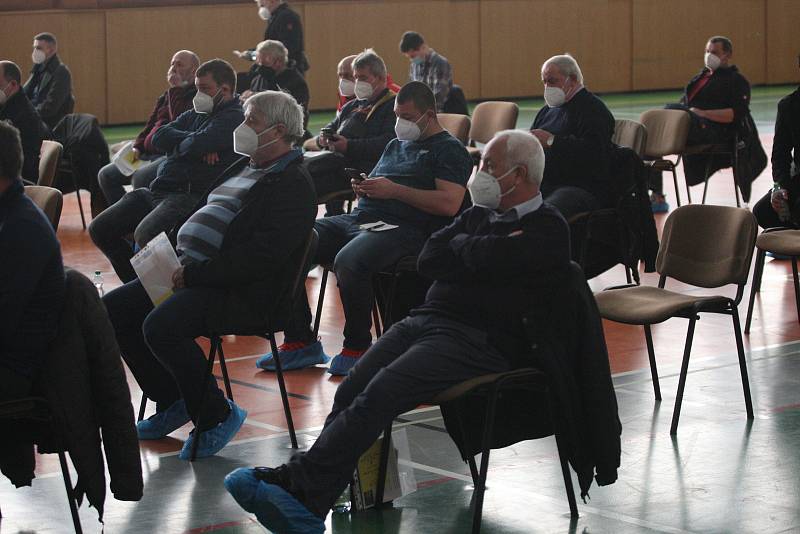 Fotbalový funkcionáři z okresu Uherského Hradiště si na úterní valné hromadě volili předsedu i nový výkonný výbor.