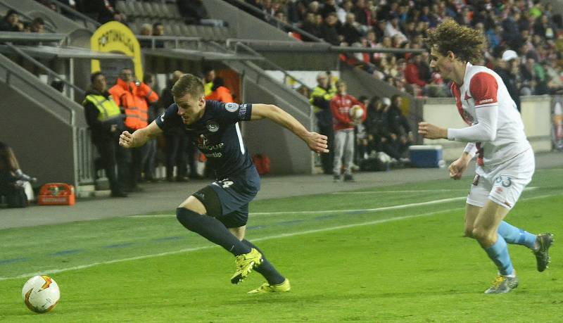 Fotbalisté Slovácka (v modrých dresech) ve 22. kole FORTUNA:LIGY prohráli na Slavii 0:4.