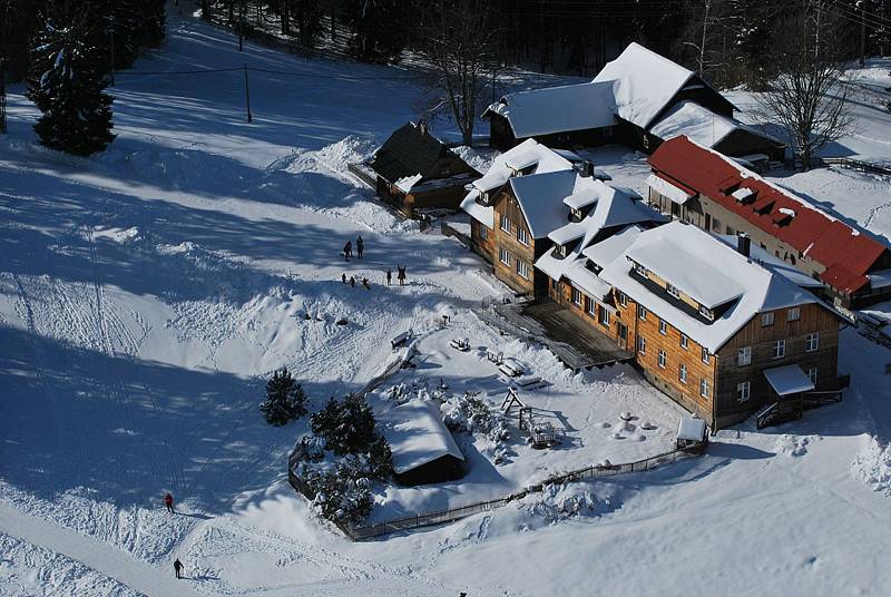 Přelet přes Lysou horu zvládl jediný ze tří balonů. Výhledy na Moravskoslezské Beskydy byly úchvatné.