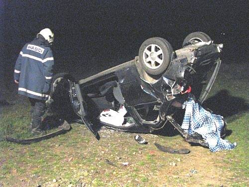 Tragická nehoda u Nedakonic si vyžádala život dvacetiletého řidiče