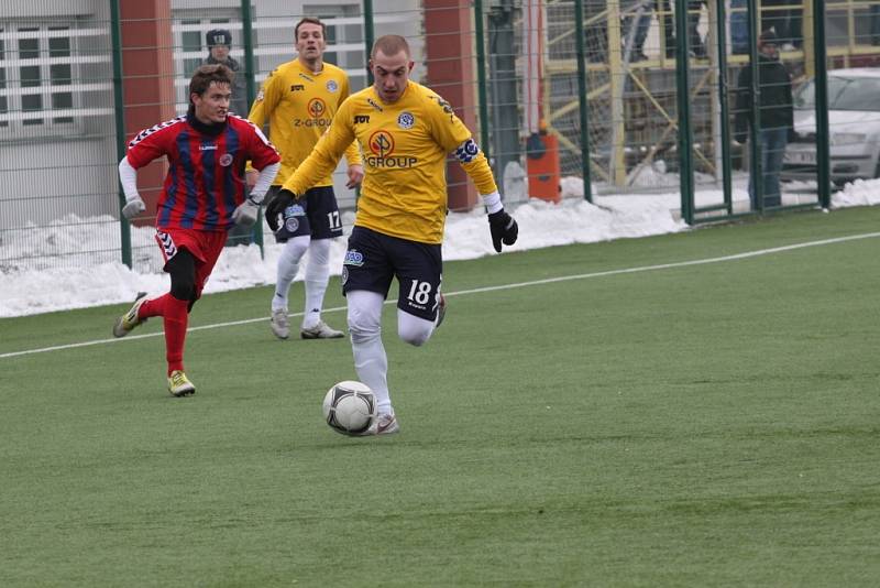 1. FC Slovácko - Senica 1:0 ( Slovácko ve žlutém).