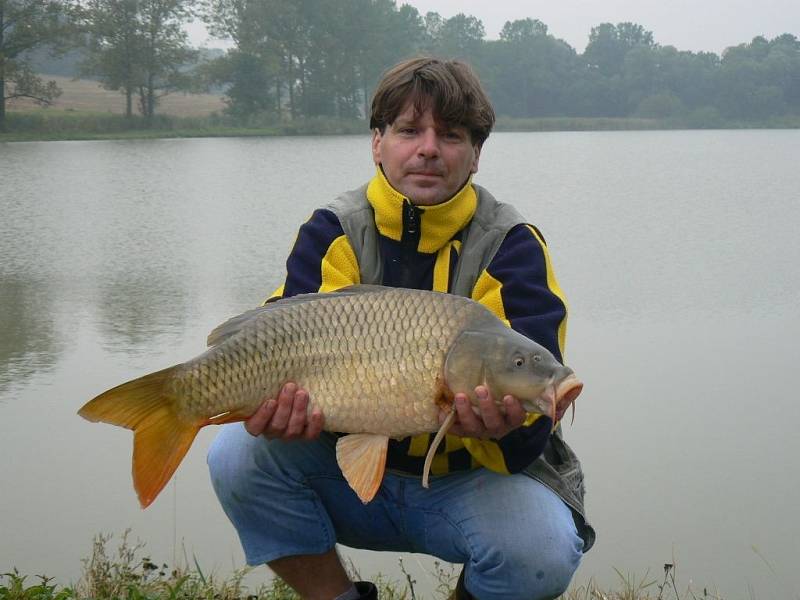 Soutěžní číslo 105: Pavel Vojkůvka, kapr, 76 cm a 9,5 kg.