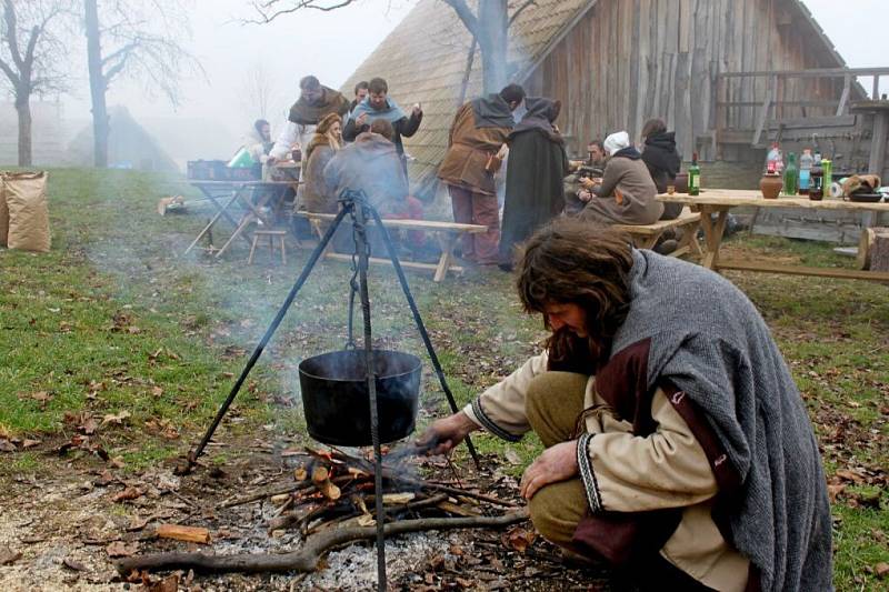 V Archeoskanzenu Modrá přivítali Velkomoravané a jejich přátelé zimu