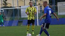 Fotbalisté Kunovic (žluté dresy) v 5. kole krajské I. A třídy skupiny B podlehli favorizovaným Zborovicím 1:2.