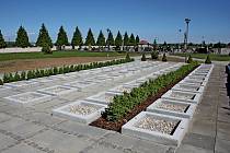 Kapacita urnových a hrobových míst na babickém hřbitově je na několik let dostačující.