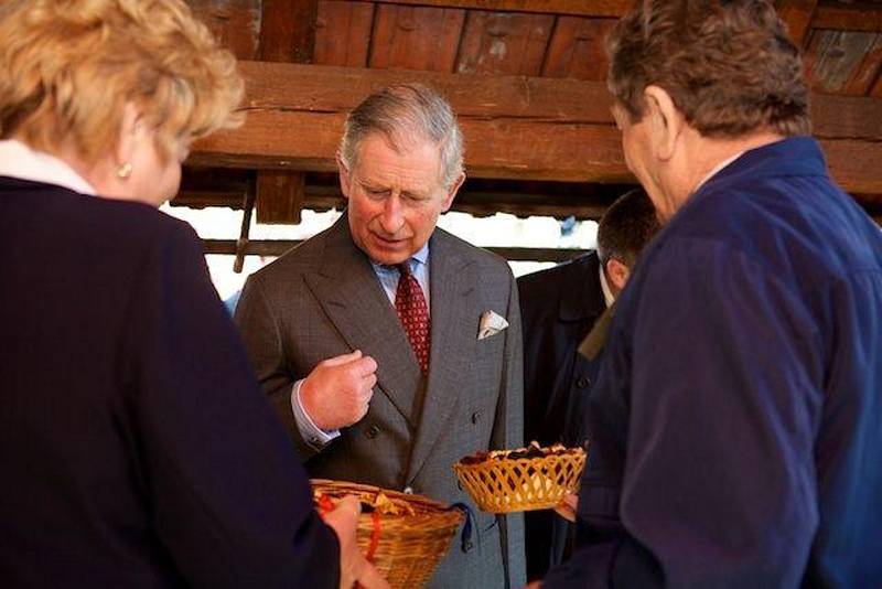 Návštěva tehdejšího prince Charlese, dnes krále Karla III., v Hostětíně 