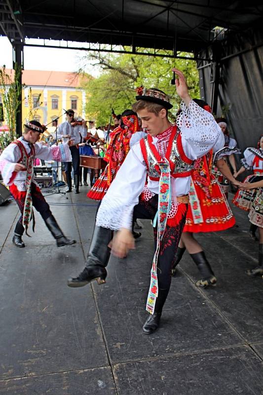 NA TRHU. Velikonoční jarmark v Hradišti, tradiční a hlavně otevřený všem.  