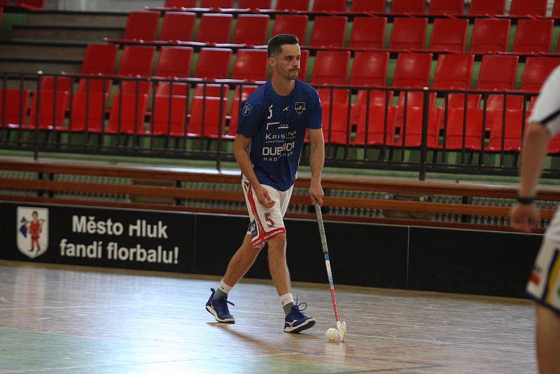 V hlucké sportovní hale se o víkendu uskutečnil již osmnáctý ročník tradičního florbalového turnaje s názvem Slovácký pohár.