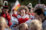 Na tři tisíce krojovaných účastníků z devíti regionů, Polska a Maďarska prošlo centrem Uherského Hradiště při Slováckých slavnostech vína a otevřených památek, 10. září 2022.