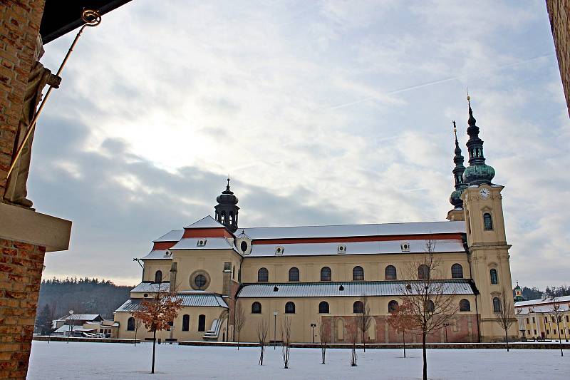 Nová kniha s názvem Deo Gratias je o velehradské bazilice Nanebevzetí Panny Marie a sv. Cyrila a Metoděje. Jejím autorem je umělecký fotograf Libor Teplý z Brna.