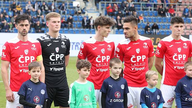Fotbalisté  Pardubic na úvod jarní části překvapivě zvítězili v Uherském Hradišti, kde sídlí FC Slovácko. 
