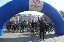 Více než tisíc cyklistů vyrazilo na kole vinohrady Uherskohradišťska