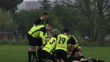 Fotbalisté Jalubí (žlutočerné dresy) v semifinále Poháru OFS Jarošovský pivovar zdolali Nedakonice 3:0.