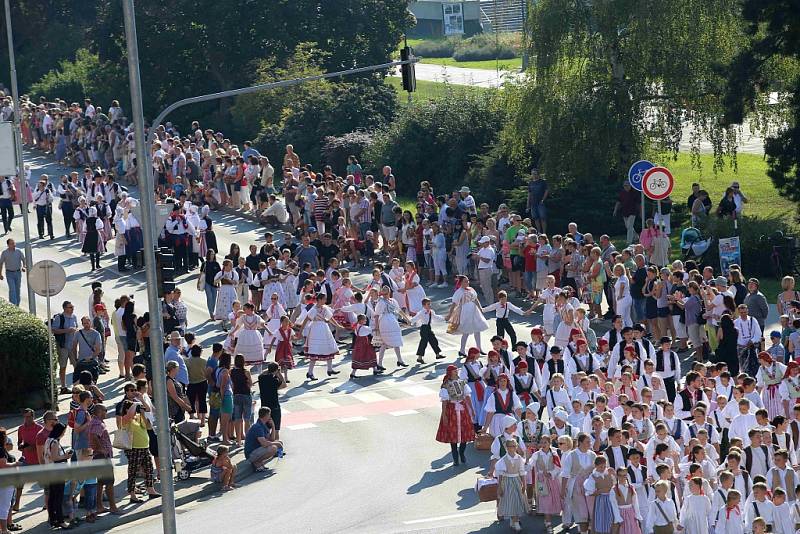 Slavnosti vína 2016 v Uherském Hradišti. Slavnostní průvod.