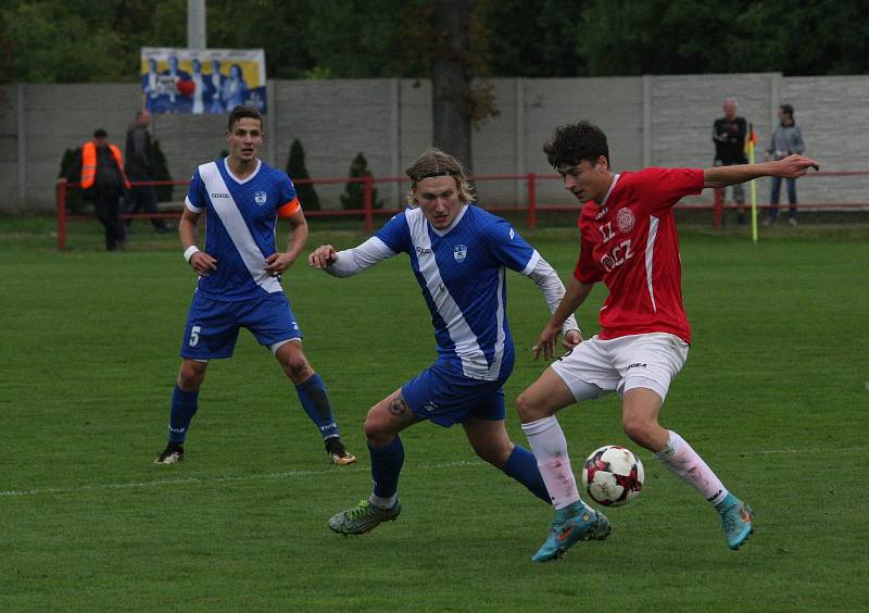 Fotbalisté Uherského Brodu (červené dresy) v 7. kole MSFL zdolali Frýdek-M9stek 2:1.